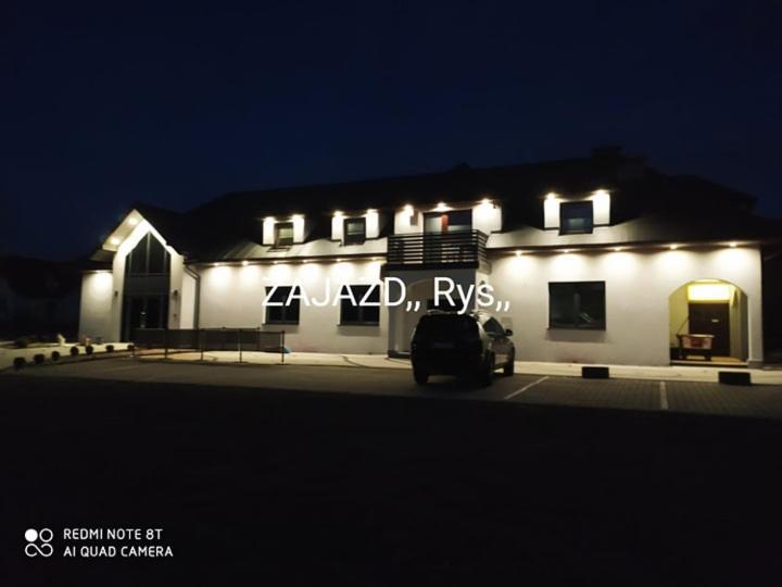 Zajazd ,,Rys" Dobra  المظهر الخارجي الصورة